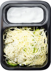 Салат с запеченной цветной капустой, сыром и горчичной заправкой