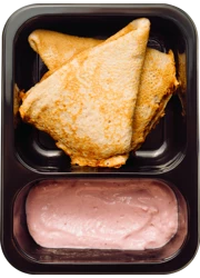 Блинчики гречневые с творожно-клубничным муссом