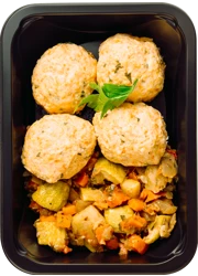 Тефтели из индейки с рагу из кабачков