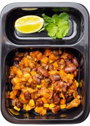 Чили кон карне с черной фасолью и растительным мясом