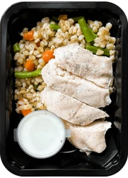 Куриная грудка су-вид с перловкой и овощами