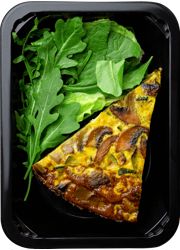 Фриттата с сезонными овощами, грибами и курицей